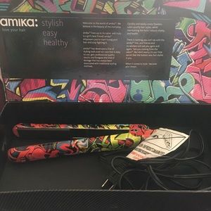 amika downtown graffiti ceramic styler